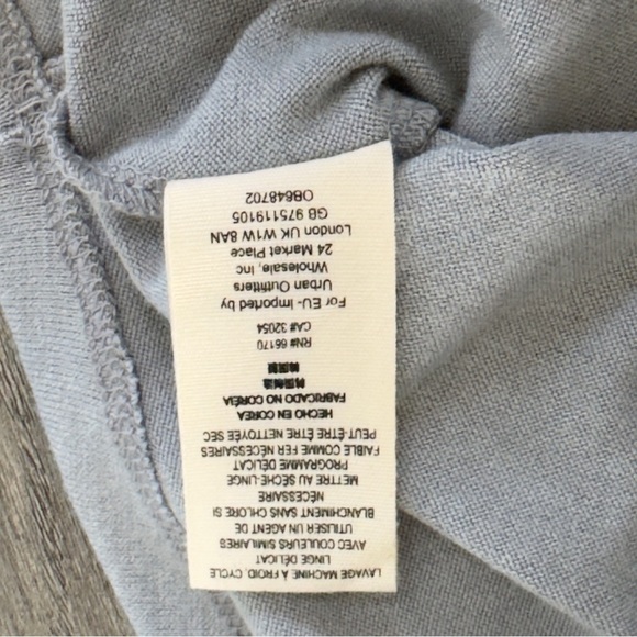 FREE PEOPLE PUFFY SLEEVE MOCK NECK Gray ZIPPER BACK TOP Size Small - Picture 5 of 10